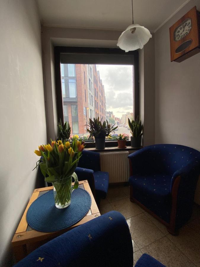 Hostel Przy Targu Rybnym Gdansk Bagian luar foto
