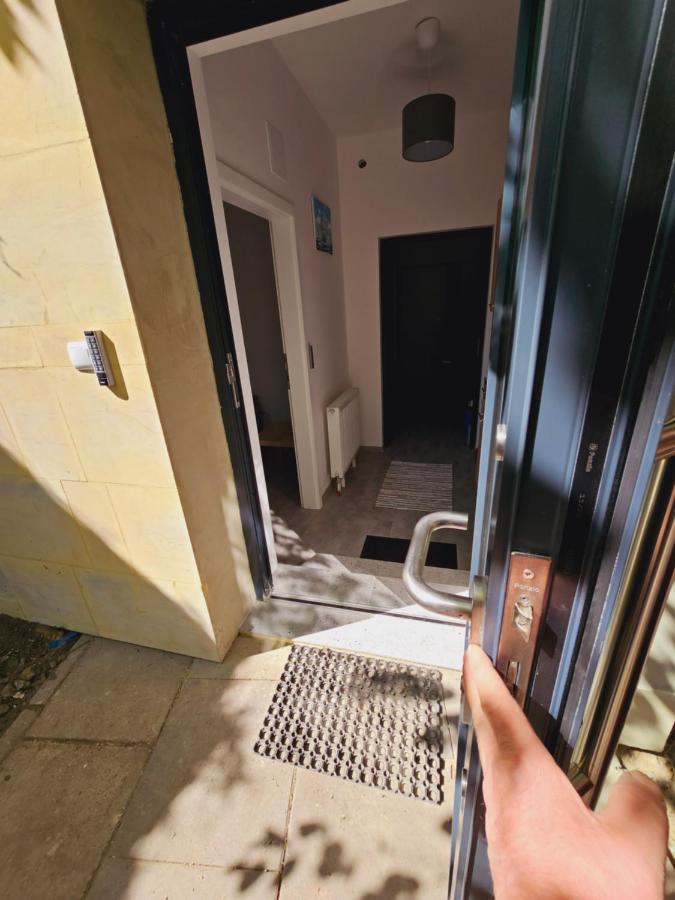 Hostel Przy Targu Rybnym Gdansk Bagian luar foto