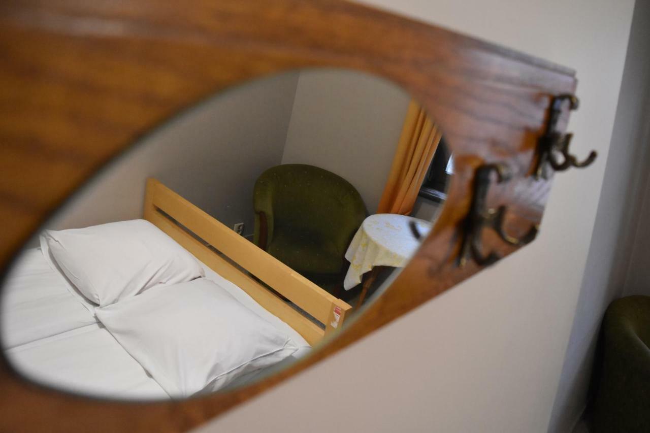 Hostel Przy Targu Rybnym Gdansk Bagian luar foto